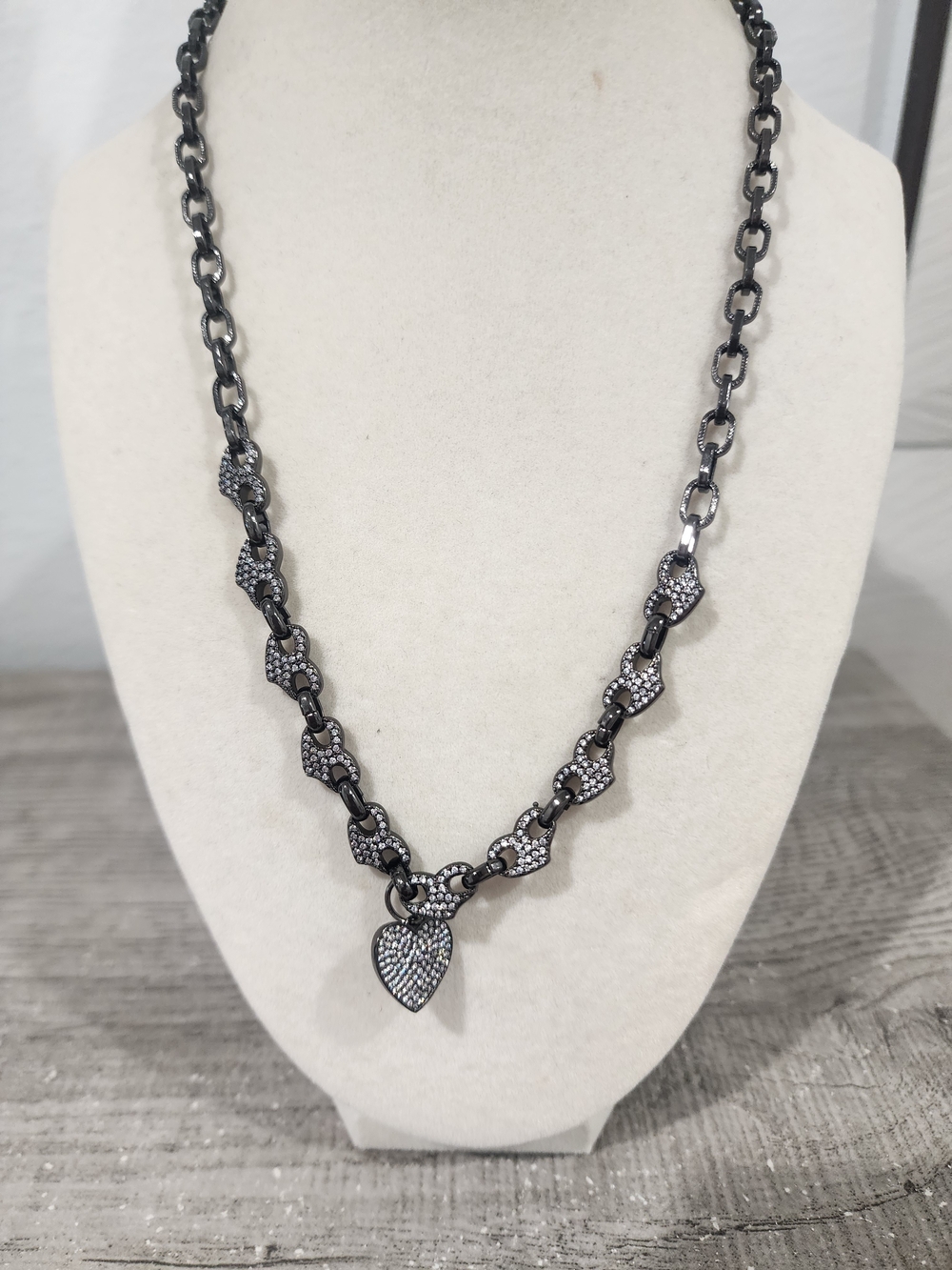 Gunmetal Pave Heart Pendant Link Necklace - Alexa Rae